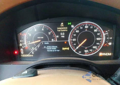 2015 Cadillac Escalade Platinum z USA, uszkodzony, nr VIN 1GYS4PKJ9FR745825